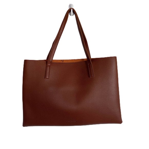 NWOT VINCE CAMUTO Vegan Leather Tote Bag - Picture 3 of 12